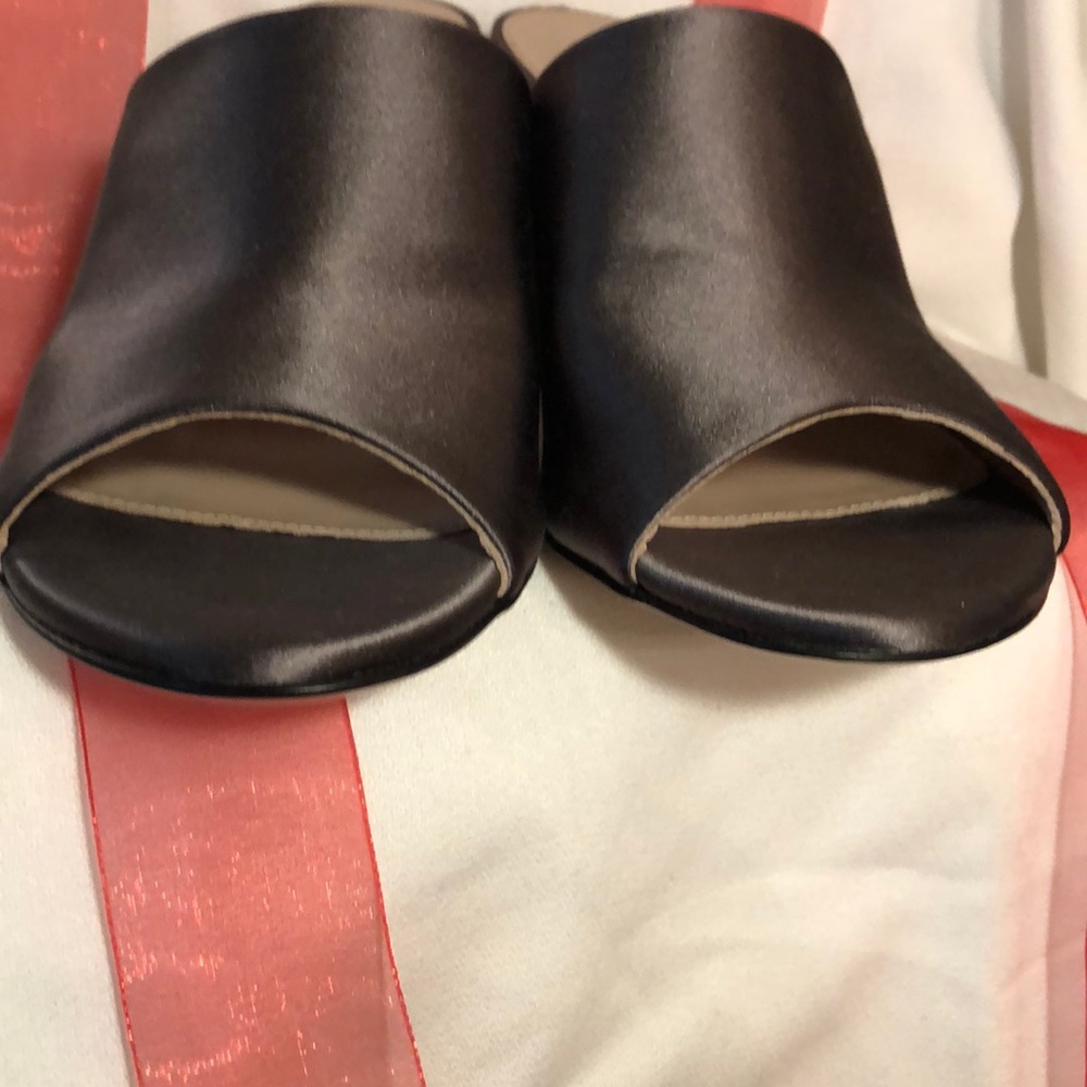 Shoes - Picture 7 of 7